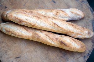 Knusprige Baguettes, ganz einfach selbst gebacken