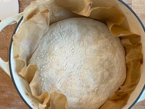 Kühlschrankteig im Topf backen