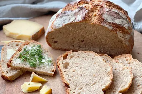 Landbrot mit knuspriger Kruste