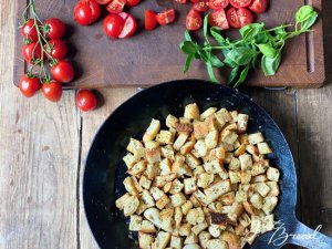 Panzanelle - Brotwürfel abkühlen lassen