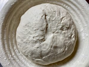 HefewasserBrot mit Vorteig, Teig formen