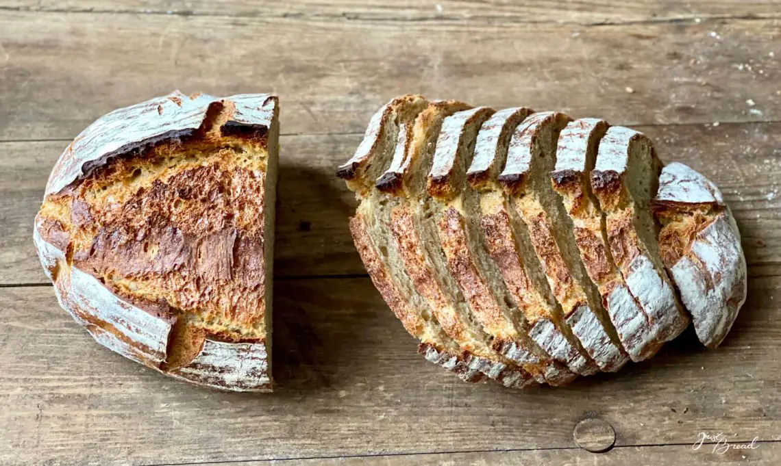 EmmerDinkel-Brot, ein würziges und saftiges Brot
