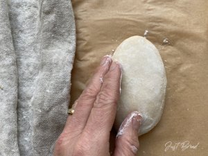 Hefewasserbrötchen nach der Stückgare