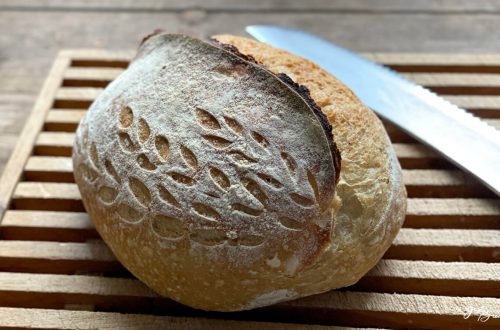 Italienisches Landbrot mit den beiden typischen italienischen Mehlen Tipo 0 und Hartweizenmehl. Sehr luftig und unglaublich lecker.