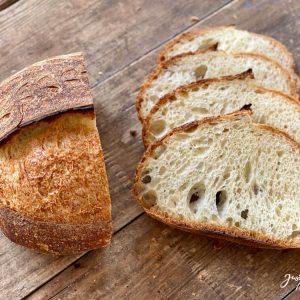 Italienisches Landbrot mit Hartweizenmehl und Tipo 0