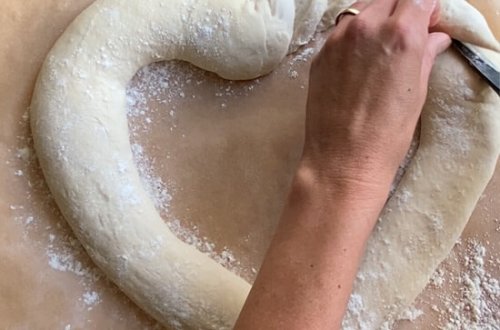 Pain d'épi Herzform vor dem Backen einschneiden