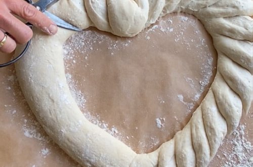 Pain d'épi Herzform vor dem Backen einschneiden