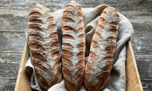 Brotstangen mit Fischgrätmuster zum WorldBreadDay