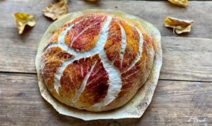 Herbstbrot: Kartoffelbrot im herbstlichen Look