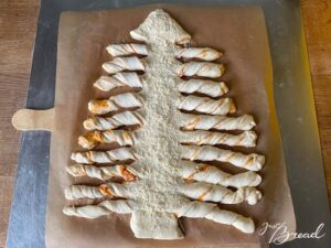 Weihnachts-Baum-Brot, herzhafte Variante