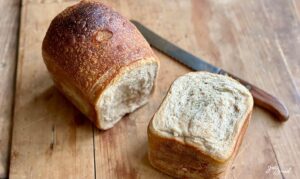 Toast mit Hefevorteig (Poolish)