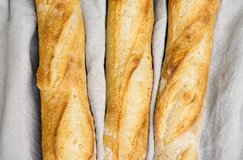Knusprige Baguettes, ganz einfach selbst gebacken