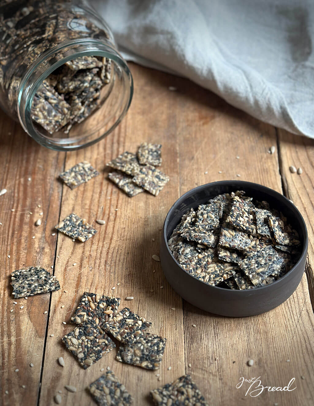 Knusprige Sauerteig Cracker. Einfache und leckere Resteverwertung